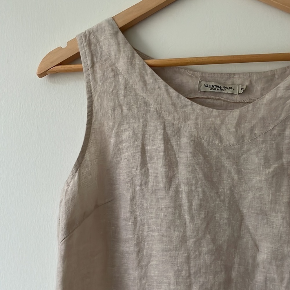 100% linen tank blouse top with ruffle eyelet detail. Size S. - Picture 4 of 7